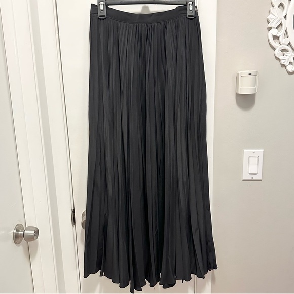 Ralph Lauren Purple Label 100% Silk Pleated Full Long Midi Skirt Black Small